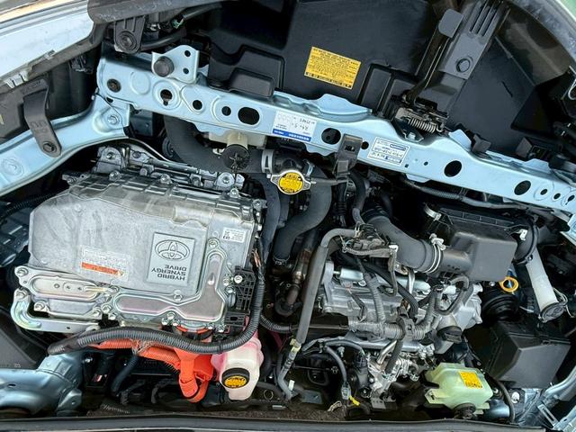 カローラアクシオ ハイブリッドＧ　禁煙車／純正ナビ／フルセグＴＶ／Ｂｌｕｅｔｏｏｔｈ／バックカメラ／ＥＴＣ／回転シート／プッシュスタート／スマートキー／ステアリングリモコン／スペアキー／ＤＶＤ再生（38枚目）