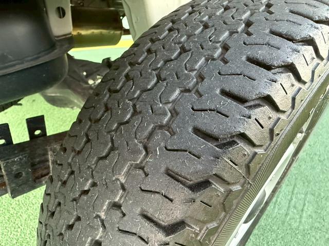 サンバートラック ＴＢスマートアシスト　禁煙車／スマートアシスタント／純正オーディオ／スペアータイヤ（31枚目）