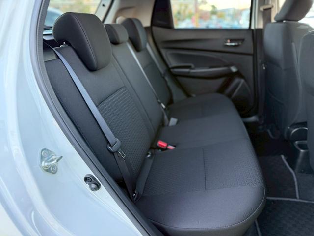 スイフト ＸＬ　禁煙車／ワンオーナー／ユーザー買取り／セーフティーパッケージ／純正ナビ／全方位カメラ／フルセグＴＶ／シートヒーター／プッシュスタート／スマートキー／前後ドラレコ／ＥＴＣ／クルーズコントロール／純正ＡＷ（41枚目）