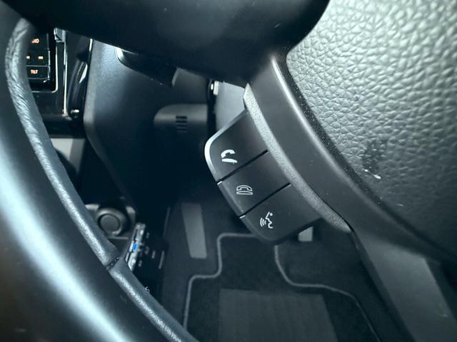 スイフト ＸＬ　禁煙車／ワンオーナー／ユーザー買取り／セーフティーパッケージ／純正ナビ／全方位カメラ／フルセグＴＶ／シートヒーター／プッシュスタート／スマートキー／前後ドラレコ／ＥＴＣ／クルーズコントロール／純正ＡＷ（44枚目）