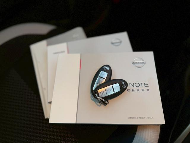 ノート e-パワー X 禁煙車/e-POWER/純正ナビ/全方位カメラ/プッシュスタート/スマートキー/フルセグTV/デジタルインナーミラー/電動格納ミラー/衝突軽減ブレーキ/(8枚目)