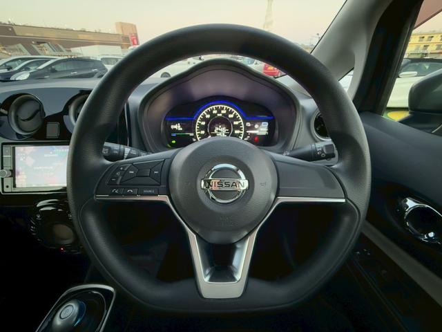 ノート e-パワー X 禁煙車/e-POWER/純正ナビ/全方位カメラ/プッシュスタート/スマートキー/フルセグTV/デジタルインナーミラー/電動格納ミラー/衝突軽減ブレーキ/(41枚目)