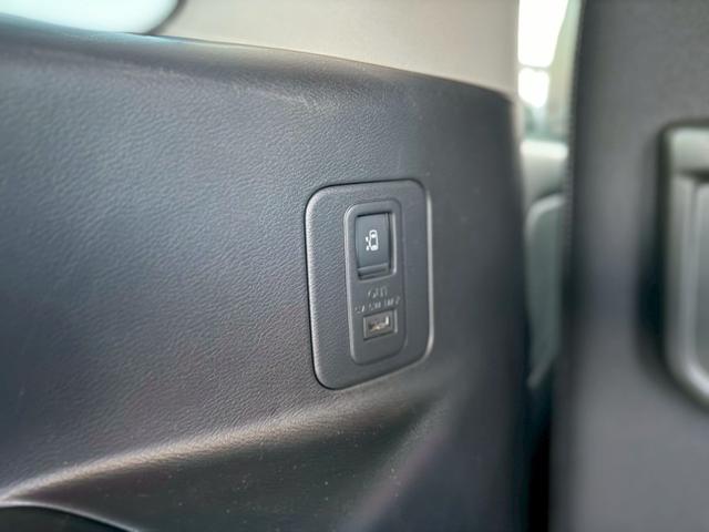 セレナ ハイウェイスター プロパイロットエディション 禁煙車/純正ナビ/ETC/プロパイロット/アダプティブクルーズコントロール/両側パワースライドドア/Bluetooth/電動パーキング/フルセグTV/ハンズフリーオートスライドドア/オートリトラミラー(23枚目)