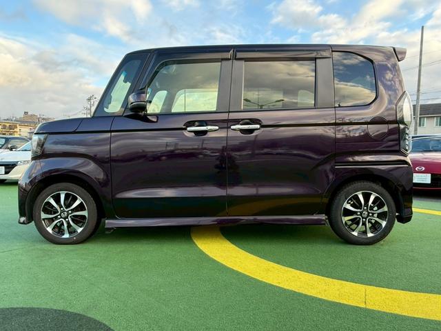 Ｎ－ＢＯＸカスタム Ｇ・ＥＸホンダセンシング　／禁煙車／純正８インチナビ／ＡｐｐｌｅＣａｒＰｌａｙ対応／バックカメラ／フルセグＴＶ／純正前後ドラレコ／プッシュスタート／スマートキー／アダプティブクルーズコントロール／ビルトインＥＴＣ／純正ＡＷ（14枚目）