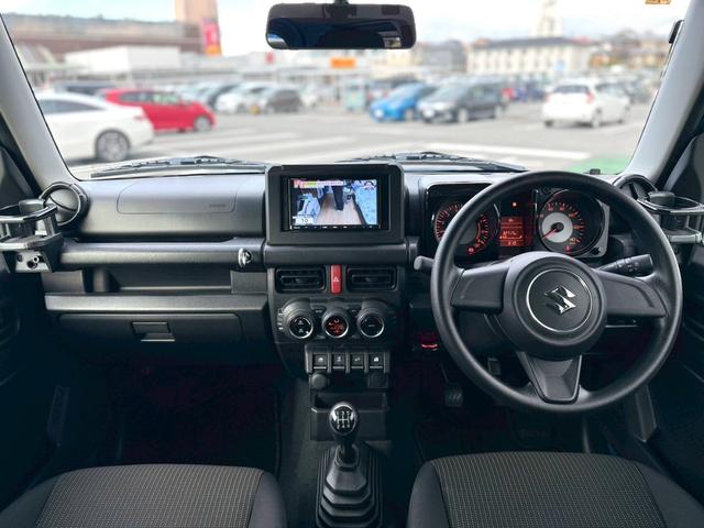 ジムニー ＸＬ　禁煙車／５ＭＴ／リフトアップ車／ブロックタイヤ／サティスファクションエアクリ／マフラー／シートヒーター／Ｐａｎａｓｏｎｉｃナビ／Ｂｌｕｅｔｏｏｔｈ／テレビ／ドラレコ／プッシュスタート／スマートキー／（7枚目）