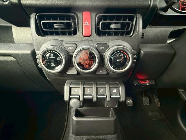 ジムニー ＸＬ　禁煙車／５ＭＴ／リフトアップ車／ブロックタイヤ／サティスファクションエアクリ／マフラー／シートヒーター／Ｐａｎａｓｏｎｉｃナビ／Ｂｌｕｅｔｏｏｔｈ／テレビ／ドラレコ／プッシュスタート／スマートキー／（15枚目）