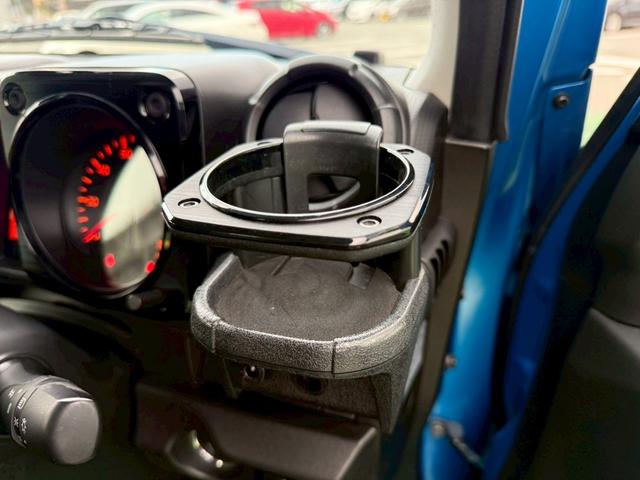 ジムニー ＸＬ　禁煙車／５ＭＴ／リフトアップ車／ブロックタイヤ／サティスファクションエアクリ／マフラー／シートヒーター／Ｐａｎａｓｏｎｉｃナビ／Ｂｌｕｅｔｏｏｔｈ／テレビ／ドラレコ／プッシュスタート／スマートキー／（43枚目）