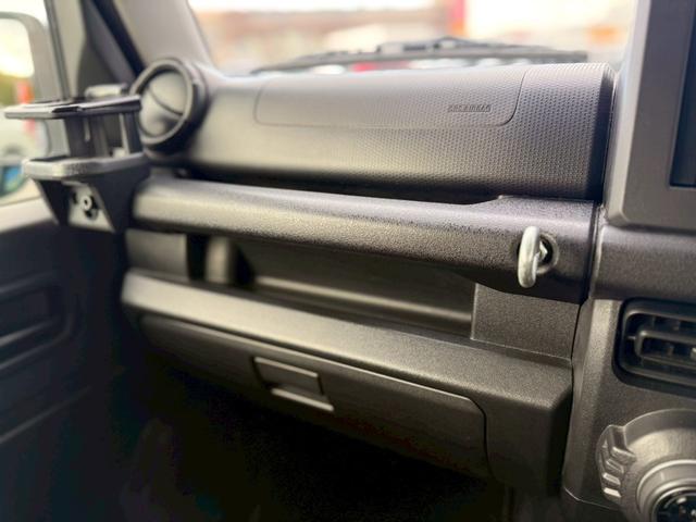 ジムニー ＸＬ　禁煙車／５ＭＴ／リフトアップ車／ブロックタイヤ／サティスファクションエアクリ／マフラー／シートヒーター／Ｐａｎａｓｏｎｉｃナビ／Ｂｌｕｅｔｏｏｔｈ／テレビ／ドラレコ／プッシュスタート／スマートキー／（44枚目）