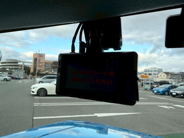 ジムニー ＸＬ　禁煙車／５ＭＴ／リフトアップ車／ブロックタイヤ／サティスファクションエアクリ／マフラー／シートヒーター／Ｐａｎａｓｏｎｉｃナビ／Ｂｌｕｅｔｏｏｔｈ／テレビ／ドラレコ／プッシュスタート／スマートキー／（46枚目）