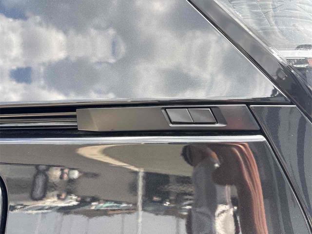 ヴォクシー ハイブリッドS-Z 2.2万km グリッターブラック ヴォクシー ハイブリッドS-Z 2.2万km グリッターブラック