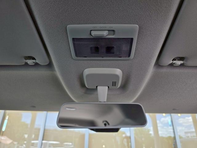 スペーシア ハイブリッドG 届出済未使用車 禁煙車 衝突被害軽減ブレーキ 両側スライドドア オートライト 電動格納式ミラー オートエアコン アイドリングストップ 横滑り防止機能 アクセサリーソケット マニュアルレベリング機能(46枚目)