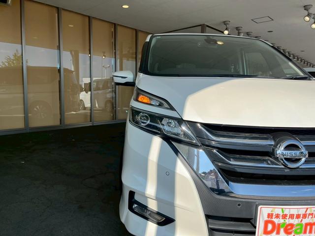 セレナ ハイウェイスターＧ　純正ナビ　ＥＴＣ　アラウンドビューモニター　両側電動スライドドア　衝突被害軽減ブレーキ　純正アルミホイール　クルーズコントロール　アイドリングストップ　電動格納式ミラー　スマートキー　オートライト（19枚目）
