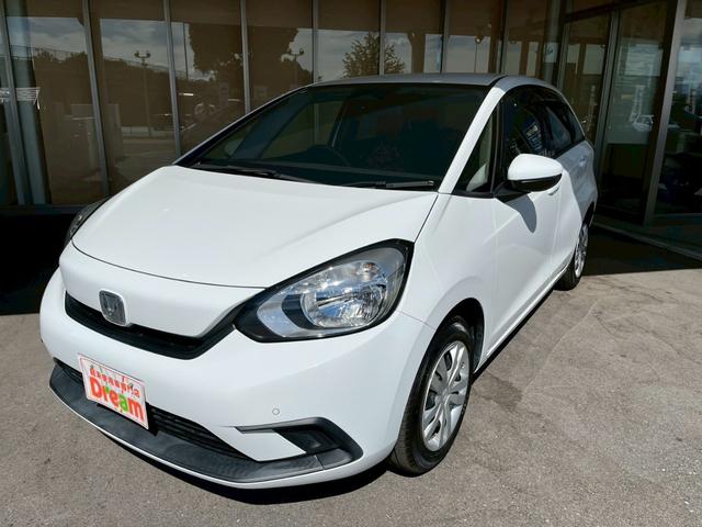 フィット ベーシック　ナビ　衝突被害軽減ブレーキ　アダプティブクルーズコントロール　電子パーキング　オートブレーキホールド　スマートキー　電動格納式ミラー　アイドリングストップ　アクセサリーソケット　ＵＳＢ充電（5枚目）