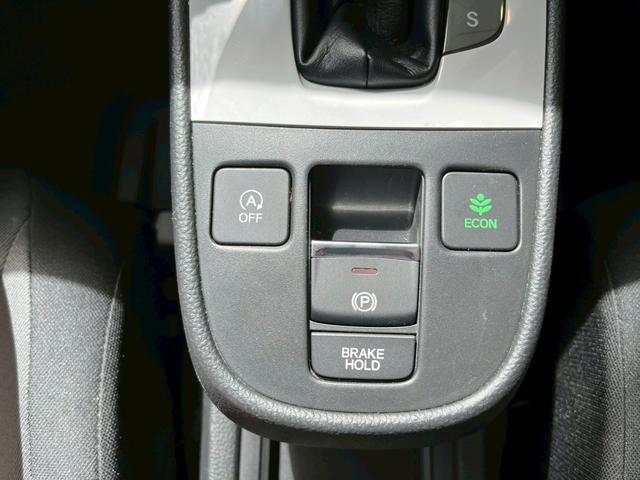 フィット ベーシック　ナビ　衝突被害軽減ブレーキ　アダプティブクルーズコントロール　電子パーキング　オートブレーキホールド　スマートキー　電動格納式ミラー　アイドリングストップ　アクセサリーソケット　ＵＳＢ充電（39枚目）