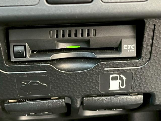 ルーミー カスタムＧ　ナビ　バックカメラ　ＥＴＣ　両側電動スライドドア　衝突被害軽減ブレーキ　パーキングセンサー　純正アルミホイール　フォグライト　電動格納式ミラー　オートライト　フルフラットシート　スマートキー（7枚目）