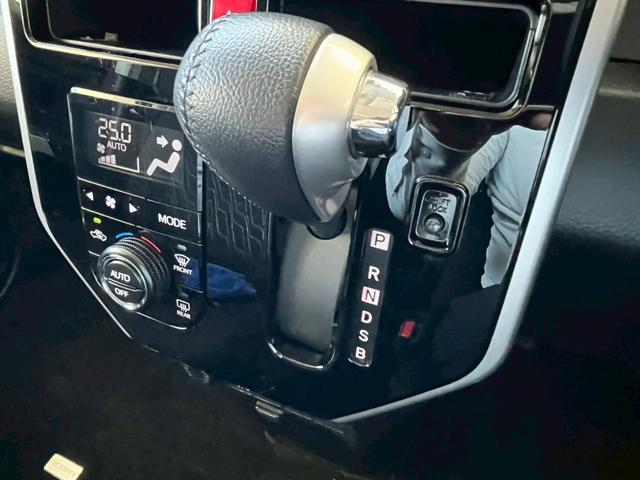 ルーミー カスタムＧ　ナビ　バックカメラ　ＥＴＣ　両側電動スライドドア　衝突被害軽減ブレーキ　パーキングセンサー　純正アルミホイール　フォグライト　電動格納式ミラー　オートライト　フルフラットシート　スマートキー（38枚目）