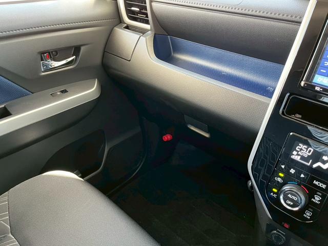 ルーミー カスタムＧ　ナビ　バックカメラ　ＥＴＣ　両側電動スライドドア　衝突被害軽減ブレーキ　パーキングセンサー　純正アルミホイール　フォグライト　電動格納式ミラー　オートライト　フルフラットシート　スマートキー（46枚目）