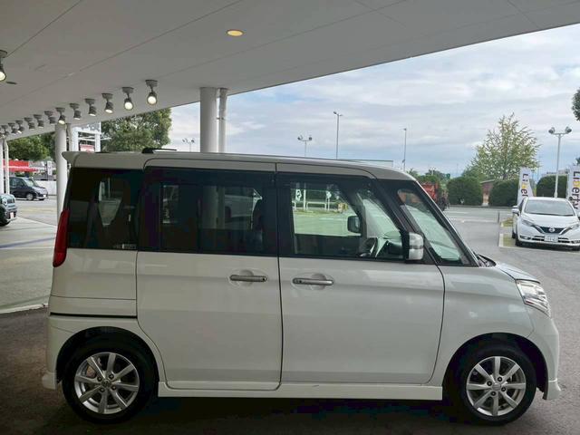 スペーシア Xリミテッド ディスプレイオーディオ 両側電動スライドドア 衝突被害軽減ブレーキ 純正アルミホイール 前席シートヒーター オートエアコン スマートキー 電動格納式ミラー アイドリングストップ アクセサリーソケット(11枚目)