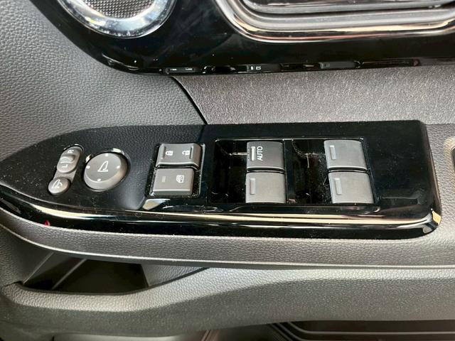 N-BOXカスタム L 純正ナビ バックカメラ ETC 片側電動スライドドア 電子パーキング オートブレーキホールド アダプティブクルーズコントロール 純正アルミホイール LEDヘッドライト フォグライト シートヒーター(46枚目)