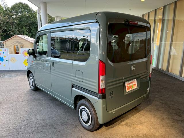 Ｎ－ＶＡＮ ファン　ＨｏｎｄａＳＥＮＳＩＮＧ　アダプティブクルーズコントロール　両側スライドドア　スマートキー　オートエアコン　電動格納式ミラー　アイドリングストップ　パワーウィンドウ　オートライト（9枚目）