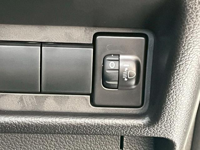 スペーシア ハイブリッドG 衝突被害軽減ブレーキ 両側スライドドア オートエアコン 電動格納式ミラー オートライト アイドリングストップ 横滑り防止機能 パワーウィンドウ マニュアルレベリング機能(34枚目)