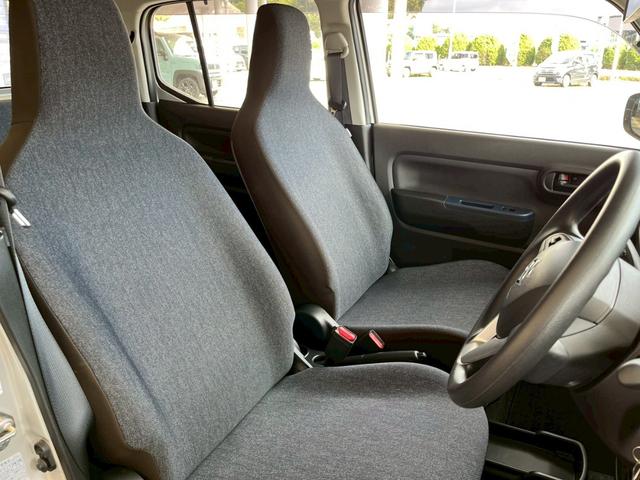 アルト Ｌ　ディスプレイオーディオ　バックカメラ　衝突被害軽減ブレーキ　レーンキープアシスト　パーキング　運転席シートヒーター　電動格納式ミラー　キーレス　アクセサリーソケット　マニュアルエアコン　横滑り防止機能（20枚目）