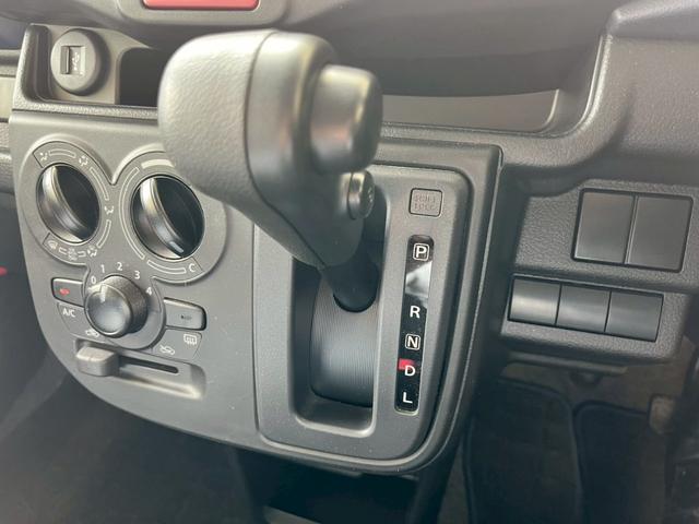 アルト Ｌ　ディスプレイオーディオ　バックカメラ　衝突被害軽減ブレーキ　レーンキープアシスト　パーキング　運転席シートヒーター　電動格納式ミラー　キーレス　アクセサリーソケット　マニュアルエアコン　横滑り防止機能（42枚目）