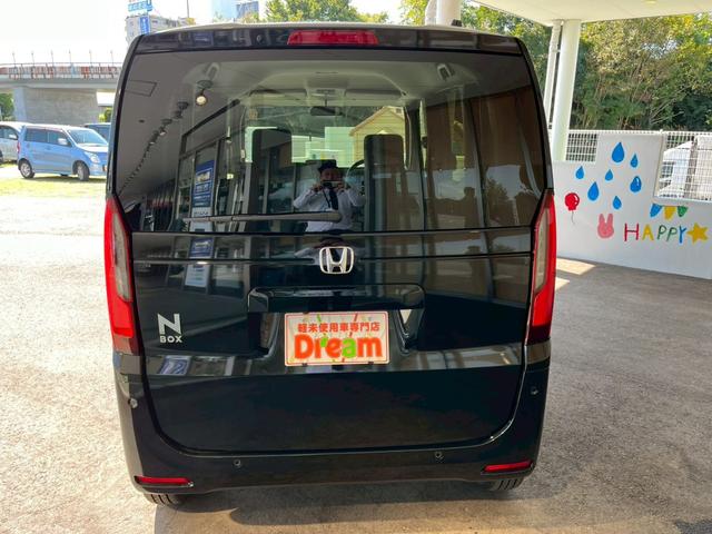 Ｎ－ＢＯＸ ベースグレード　両側電動スライドドア　ＨｏｎｄａＳＥＮＳＩＮＧ　アダプティブクルーズコントロール　電子パーキング　オートブレーキホールド　前席シートヒーター　スマートキー　ＥＣＯモード　ＬＥＤヘッドライト（12枚目）