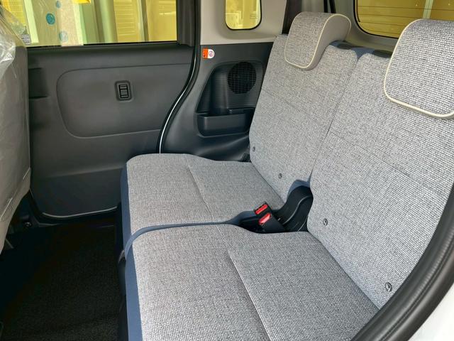ムーヴキャンバス ストライプスＧ　両側電動スライドドア　衝突被害軽減ブレーキ　電子パーキング　オートブレーキホールド　前席シートヒーター　スマートキー　アイドリングストップ　アクセサリーソケット　オートライト　電動格納式ミラー（24枚目）