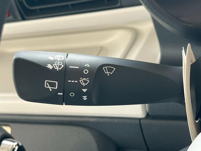 ムーヴキャンバス ストライプスＧ　両側電動スライドドア　衝突被害軽減ブレーキ　電子パーキング　オートブレーキホールド　前席シートヒーター　スマートキー　アイドリングストップ　アクセサリーソケット　オートライト　電動格納式ミラー（32枚目）