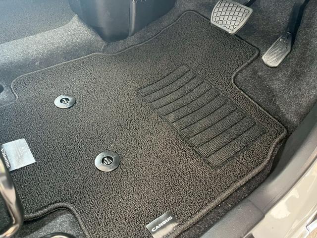 ムーヴキャンバス ストライプスＧ　両側電動スライドドア　衝突被害軽減ブレーキ　電子パーキング　オートブレーキホールド　前席シートヒーター　スマートキー　アイドリングストップ　アクセサリーソケット　オートライト　電動格納式ミラー（48枚目）