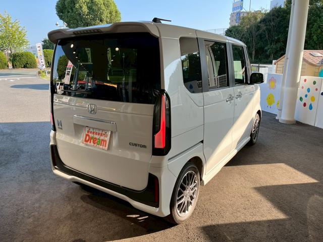 Ｎ－ＢＯＸカスタム ターボ　ＨｏｎｄａＳＥＮＳＩＮＧ　両側電動スライドドア　アダプティブクルーズコントロール　純正アルミホイール　ＬＥＤヘッドライト　電子パーキング　オートブレーキホールド　スマートキー　前席シートヒーター（11枚目）