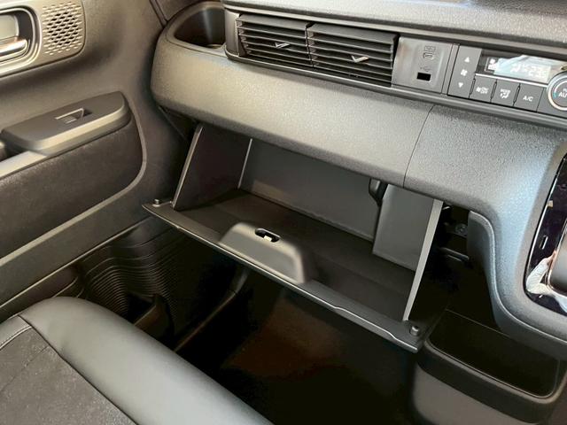 Ｎ－ＢＯＸカスタム ターボ　ＨｏｎｄａＳＥＮＳＩＮＧ　両側電動スライドドア　アダプティブクルーズコントロール　純正アルミホイール　ＬＥＤヘッドライト　電子パーキング　オートブレーキホールド　スマートキー　前席シートヒーター（43枚目）