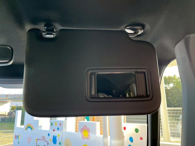 Ｎ－ＢＯＸカスタム ターボ　ＨｏｎｄａＳＥＮＳＩＮＧ　両側電動スライドドア　アダプティブクルーズコントロール　純正アルミホイール　ＬＥＤヘッドライト　電子パーキング　オートブレーキホールド　スマートキー　前席シートヒーター（45枚目）