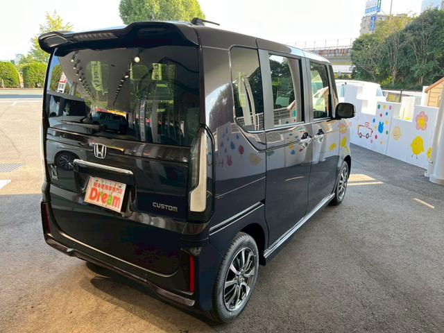 Ｎ－ＢＯＸカスタム ベースグレード　届出済未使用車　両側電動スライドドア　純正アルミホイール　電子パーキング　オートブレーキホールド　アダプティブクルーズコントロール　電動格納ミラー　オートエアコン　スマートキー　前席シートヒーター（11枚目）