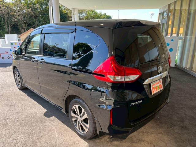 フリード G・ホンダセンシング ナビ バックカメラ 後席モニター ETC 両側電動スライドドア 純正アルミホイール クルーズコントロール 衝突被害軽減ブレーキ レーンキープアシスト スマートキー アイドリングストップ USB充電(14枚目)