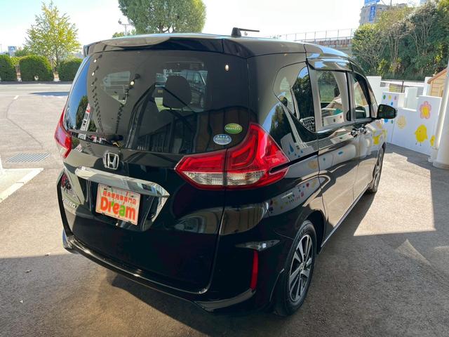 フリード G・ホンダセンシング ナビ バックカメラ 後席モニター ETC 両側電動スライドドア 純正アルミホイール クルーズコントロール 衝突被害軽減ブレーキ レーンキープアシスト スマートキー アイドリングストップ USB充電(16枚目)