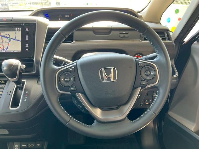 フリード G・ホンダセンシング ナビ バックカメラ 後席モニター ETC 両側電動スライドドア 純正アルミホイール クルーズコントロール 衝突被害軽減ブレーキ レーンキープアシスト スマートキー アイドリングストップ USB充電(32枚目)