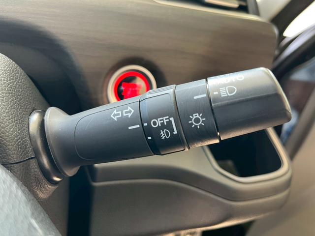 フリード G・ホンダセンシング ナビ バックカメラ 後席モニター ETC 両側電動スライドドア 純正アルミホイール クルーズコントロール 衝突被害軽減ブレーキ レーンキープアシスト スマートキー アイドリングストップ USB充電(36枚目)