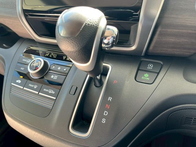 フリード G・ホンダセンシング ナビ バックカメラ 後席モニター ETC 両側電動スライドドア 純正アルミホイール クルーズコントロール 衝突被害軽減ブレーキ レーンキープアシスト スマートキー アイドリングストップ USB充電(41枚目)