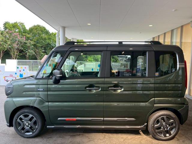 スペーシアギア ハイブリッドＸＺ　届出済未使用車　禁煙車　両側電動スライドドア　衝突被害軽減ブレーキ　クルーズコントロール　純正アルミホイール　ルーフレール　ＬＥＤヘッドライト　フォグライト　ハンドルヒーター　ロールサンシェード（10枚目）