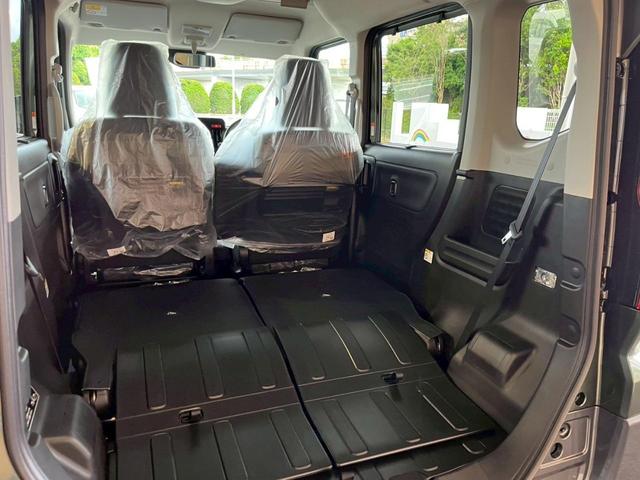 スペーシアギア ハイブリッドＸＺ　届出済未使用車　禁煙車　両側電動スライドドア　衝突被害軽減ブレーキ　クルーズコントロール　純正アルミホイール　ルーフレール　ＬＥＤヘッドライト　フォグライト　ハンドルヒーター　ロールサンシェード（16枚目）