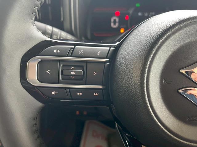 スペーシアギア ハイブリッドＸＺ　届出済未使用車　禁煙車　両側電動スライドドア　衝突被害軽減ブレーキ　クルーズコントロール　純正アルミホイール　ルーフレール　ＬＥＤヘッドライト　フォグライト　ハンドルヒーター　ロールサンシェード（26枚目）