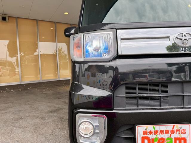 TOYOTA PIXIS MEGA L SA III