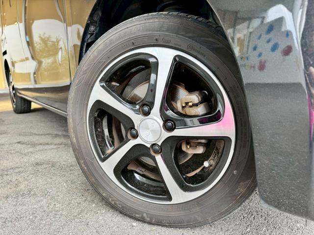 TOYOTA PIXIS MEGA L SA III