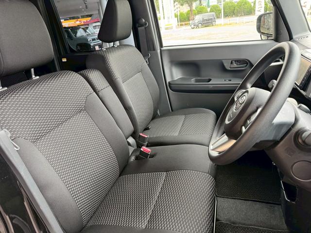 TOYOTA PIXIS MEGA L SA III