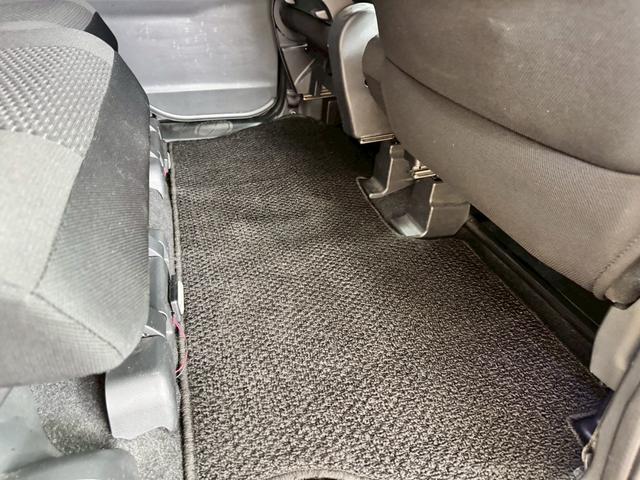 TOYOTA PIXIS MEGA L SA III