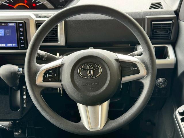 TOYOTA PIXIS MEGA L SA III