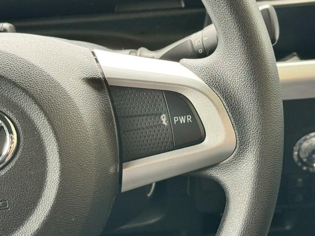 TOYOTA PIXIS MEGA L SA III