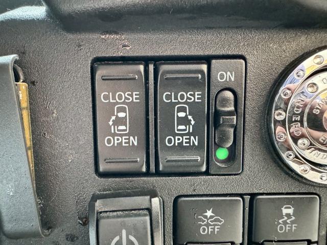 TOYOTA PIXIS MEGA L SA III